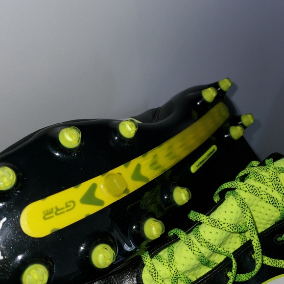 Puma evoTouch leather soccer shoe - Picture 4 of 8